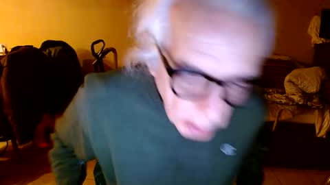 tom112292014 online show from November 13, 2025, 2:54 am