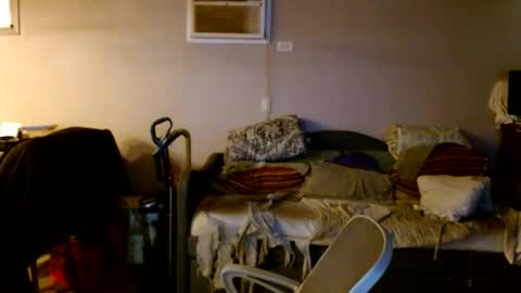 tom112292014 online show from December 14, 2025, 5:40 pm