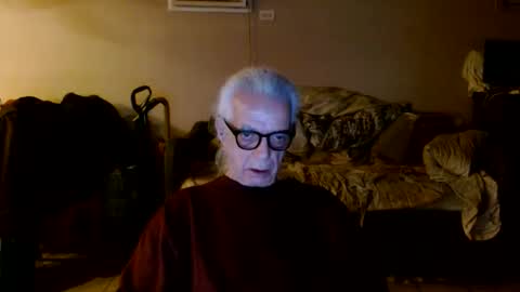tom112292014 online show from May 3, 2026, 12:38 am