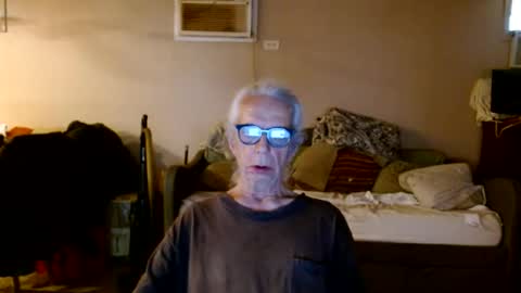 Snapshot of tom112292014 chatting on June 8, 2026, 1:55 pm tom112292014 online show from June 8, 2026, 1:55 pm