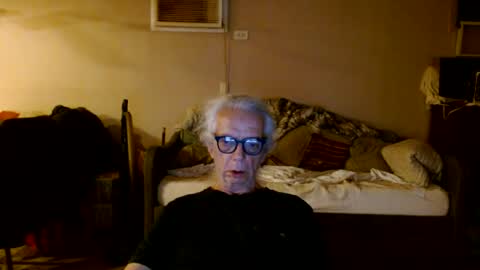 Snapshot of tom112292014 chatting on June 13, 2026, 2:42 am tom112292014 online show from June 13, 2026, 2:42 am