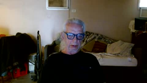 Snapshot of tom112292014 chatting on June 14, 2026, 2:41 pm tom112292014 online show from June 14, 2026, 2:41 pm