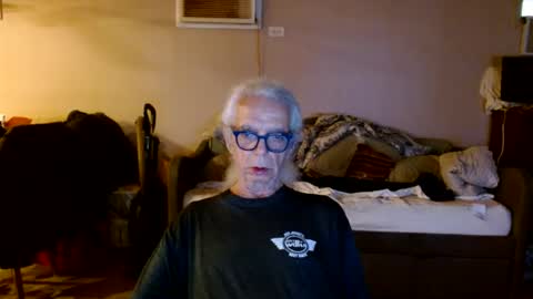 Snapshot of tom112292014 chatting on June 23, 2026, 12:14 pm tom112292014 online show from June 23, 2026, 12:14 pm