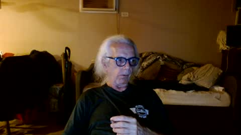 Snapshot of tom112292014 chatting on June 24, 2026, 2:21 am tom112292014 online show from June 24, 2026, 2:21 am