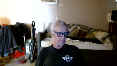 Snapshot of tom112292014 chatting on June 28, 2026, 5:52 pm tom112292014 online show from June 28, 2026, 5:52 pm