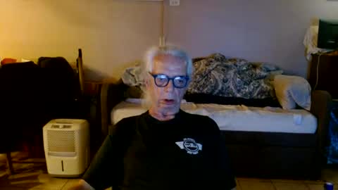 Snapshot of tom112292014 chatting on July 4, 2026, 12:44 pm tom112292014 online show from July 4, 2026, 12:44 pm