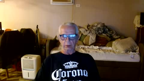 Snapshot of tom112292014 chatting on July 7, 2026, 9:52 pm tom112292014 online show from July 7, 2026, 9:52 pm