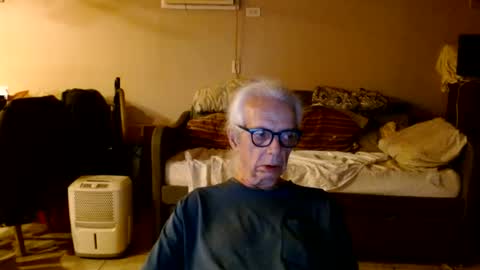 Snapshot of tom112292014 chatting on July 15, 2026, 2:06 am tom112292014 online show from July 15, 2026, 2:06 am