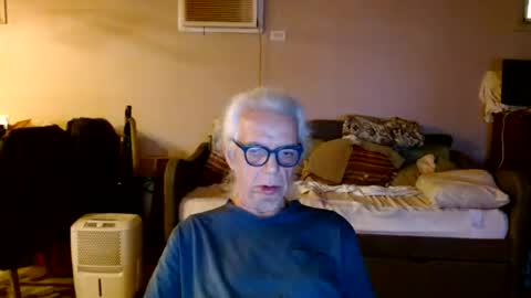 Snapshot of tom112292014 chatting on July 16, 2026, 11:27 am tom112292014 online show from July 16, 2026, 11:27 am