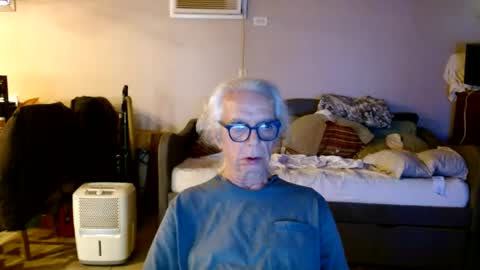 Snapshot of tom112292014 chatting on July 26, 2026, 2:57 pm tom112292014 online show from July 26, 2026, 2:57 pm