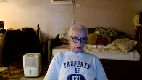 Snapshot of tom112292014 chatting on July 28, 2026, 1:21 pm tom112292014 online show from July 28, 2026, 1:21 pm