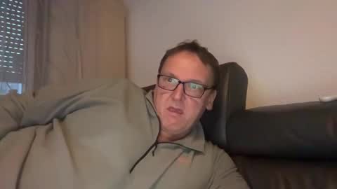 Snapshot of tom6644 chatting on January 29, 2025, 4:30 pm Tom online show from January 29, 2025, 4:30 pm