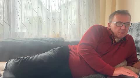 Snapshot of tom6644 chatting on January 10, 2026, 9:11 am Tom online show from January 10, 2026, 9:11 am