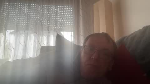 Snapshot of tom6644 chatting on March 8, 2026, 1:59 pm Tom online show from March 8, 2026, 1:59 pm