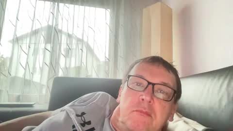 Snapshot of tom6644 chatting on March 14, 2026, 7:47 am Tom online show from March 14, 2026, 7:47 am