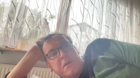 Snapshot of tom6644 chatting on March 21, 2026, 8:19 am Tom online show from March 21, 2026, 8:19 am