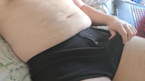 tom_2527 online show from April 6, 2026, 6:42 pm