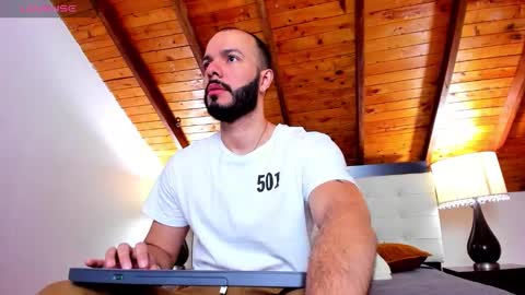   online show from November 1, 2025, 1:02 pm