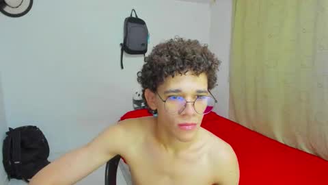 Tom Blue online show from September 11, 2025, 11:43 am