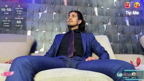 Snapshot of tom_blunt96 chatting on February 28, 2025, 5:26 am TOM online show from February 28, 2025, 5:26 am