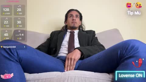 Snapshot of tom_blunt96 chatting on March 8, 2025, 4:39 pm TOM online show from March 8, 2025, 4:39 pm