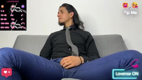 Snapshot of tom_blunt96 chatting on October 11, 2025, 9:30 am TOM online show from October 11, 2025, 9:30 am