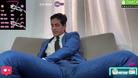 Snapshot of tom_blunt96 chatting on July 14, 2026, 4:45 pm TOM online show from July 14, 2026, 4:45 pm