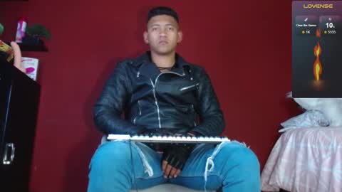 Tom online show from February 21, 2025, 11:32 pm