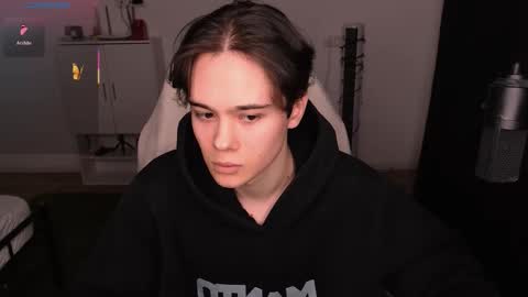 Tom online show from February 3, 2026, 10:26 pm