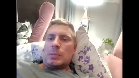tom_horny84 online show from December 9, 2024, 12:12 am