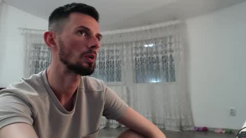 Snapshot of tom_michaelx chatting on October 2, 2025, 5:31 pm tom_michaelx online show from October 2, 2025, 5:31 pm