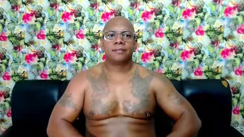 Snapshot of tom_miller chatting on January 24, 2025, 5:31 am Tom Miller online show from January 24, 2025, 5:31 am