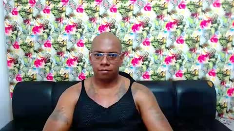 Snapshot of tom_miller chatting on January 25, 2025, 5:29 am Tom Miller online show from January 25, 2025, 5:29 am