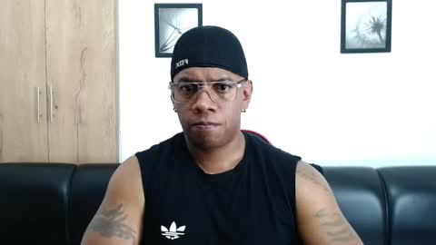 Snapshot of tom_miller chatting on February 4, 2025, 6:04 am Tom Miller online show from February 4, 2025, 6:04 am