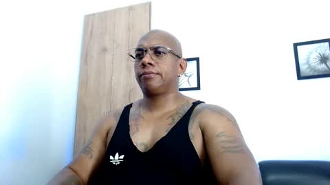 Snapshot of tom_miller chatting on February 8, 2025, 5:29 am Tom Miller online show from February 8, 2025, 5:29 am