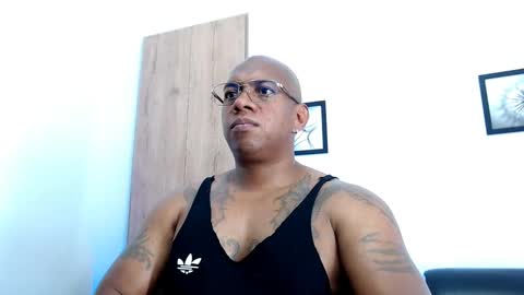 Snapshot of tom_miller chatting on February 18, 2025, 4:26 am Tom Miller online show from February 18, 2025, 4:26 am