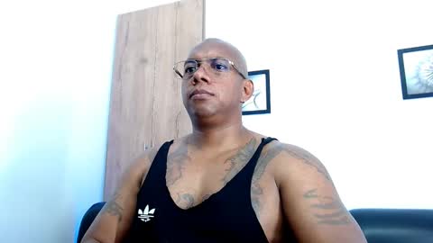 Snapshot of tom_miller chatting on February 18, 2025, 8:16 am Tom Miller online show from February 18, 2025, 8:16 am