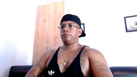 Snapshot of tom_miller chatting on March 5, 2025, 7:49 am Tom Miller online show from March 5, 2025, 7:49 am