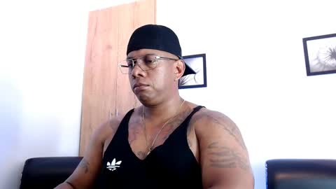 Snapshot of tom_miller chatting on March 6, 2025, 5:14 am Tom Miller online show from March 6, 2025, 5:14 am