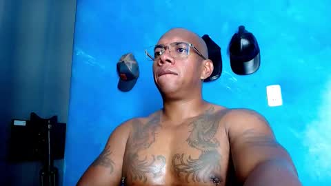 Snapshot of tom_miller chatting on November 8, 2025, 4:01 am Tom Miller online show from November 8, 2025, 4:01 am