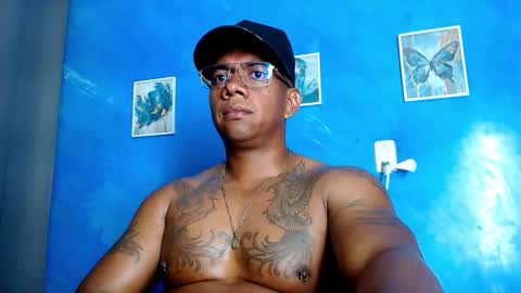 Snapshot of tom_miller chatting on November 22, 2025, 2:21 am Tom Miller online show from November 22, 2025, 2:21 am