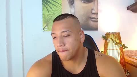 Snapshot of tom_muscle1 chatting on February 23, 2025, 6:12 pm Tom muscle1 online show from February 23, 2025, 6:12 pm