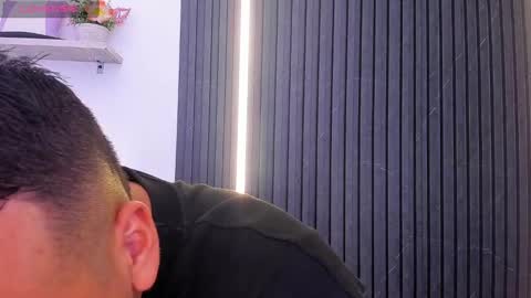 Snapshot of tom_muscle1 chatting on September 29, 2025, 11:59 am Tom muscle1 online show from September 29, 2025, 11:59 am