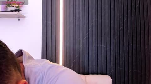 Snapshot of tom_muscle1 chatting on October 14, 2025, 11:55 am Tom muscle1 online show from October 14, 2025, 11:55 am