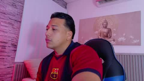 Tom muscle1 online show from May 1, 2026, 11:48 am