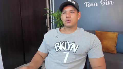 Snapshot of tom_sin_ chatting on January 25, 2025, 10:18 pm Tom Sin online show from January 25, 2025, 10:18 pm