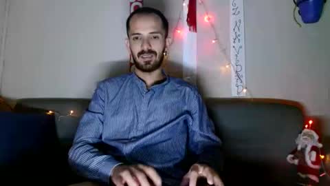 tomas gerauld. make me happy with 10000 tokens online show from December 15, 2024, 1:35 am