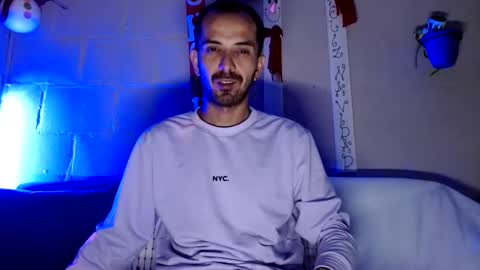 tomas gerauld. make me happy with 10000 tokens online show from January 3, 2025, 3:16 am