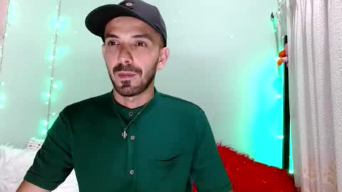 Snapshot of tomas_gerauld chatting on June 4, 2026, 1:55 am tomas gerauld. make me happy with 10000 tokens online show from June 4, 2026, 1:55 am