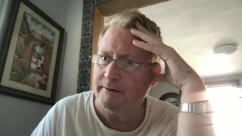 Snapshot of tomascausa chatting on December 11, 2024, 6:31 pm Hola online show from December 11, 2024, 6:31 pm